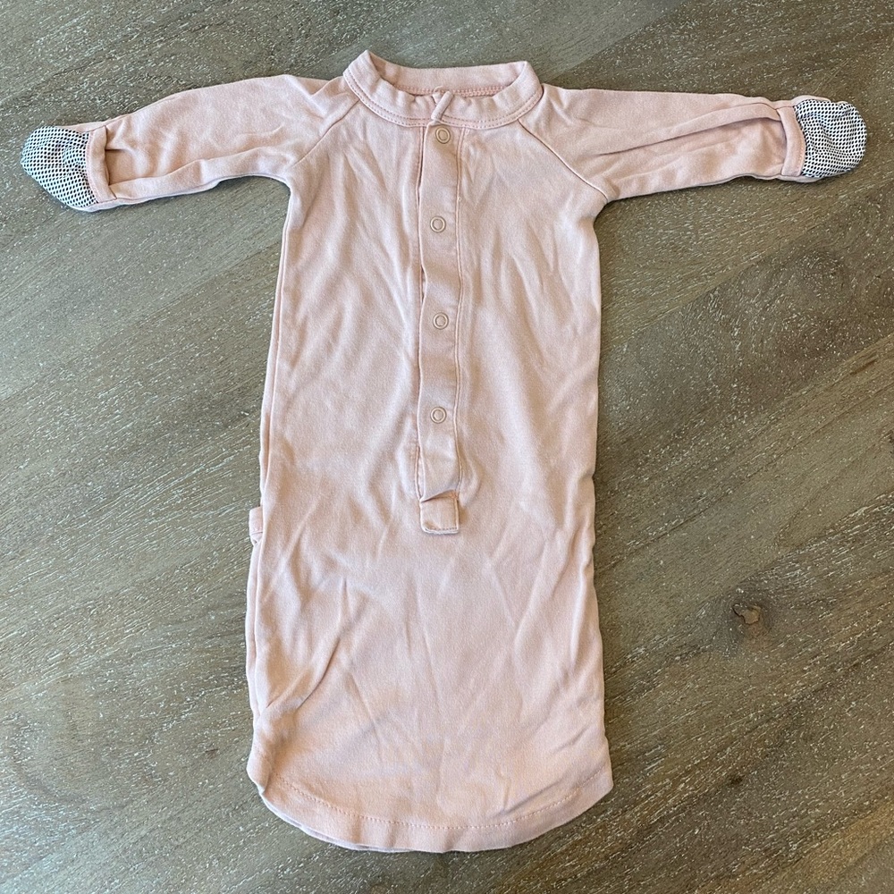 Goumi Gown 0-3 Months